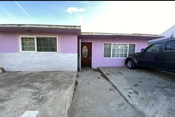 Foto de inmueble en Alfareros, Col. Terrazas el Gallo C.P. 22850, Ensenada