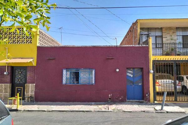 Foto de inmueble en ALFREDO CHAVERO, Col. Santa Teresita C.P. 44600, Guadalajara