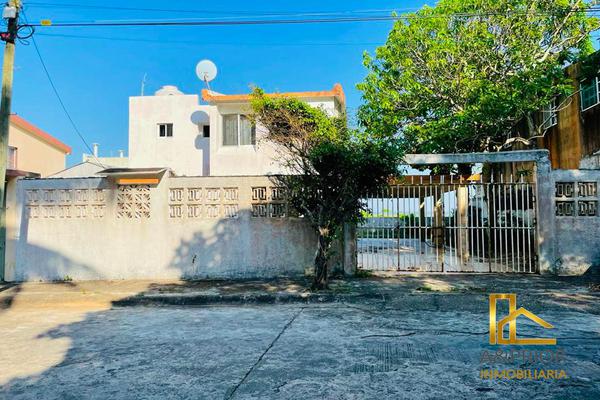 Foto de inmueble en  , Col. Allende Centro C.P. 96380, Coatzacoalcos