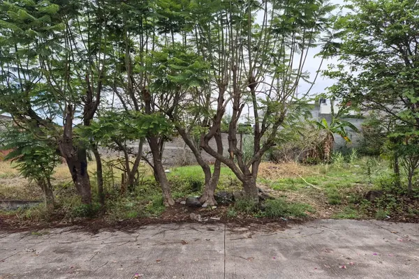 Foto de inmueble en Allende #LOTE 5, Col. San Isidro Itzícuaro C.P. 58337, Morelia