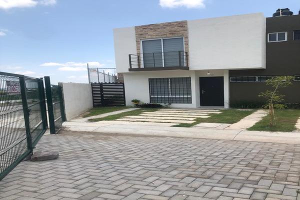 Foto de inmueble en Almendro, Col. Zapotlanejo C.P. 45430, Zapotlanejo