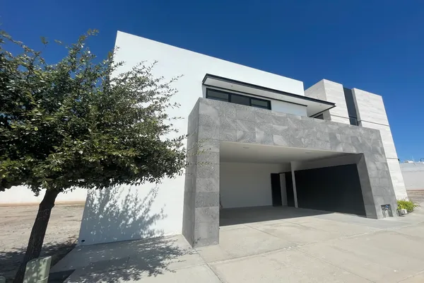 Foto de inmueble en Almeras, Col. Almeras C.P. 27107, Torreón