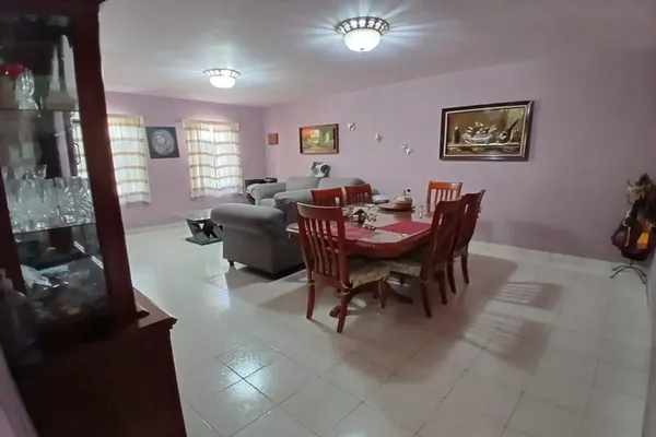 Foto de inmueble en Alondra #193, Col. Villa Jacarandas C.P. 27110, Torreón