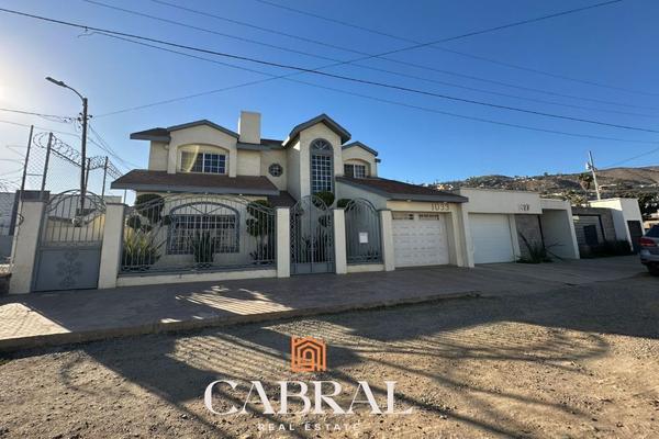Foto de inmueble en ALVARO OBREGON, Col. Empleados C.P. 22820, Ensenada