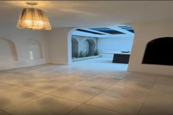Foto de inmueble en amacuzac, Col. Paseos de Taxqueña C.P. 04250, Coyoacán