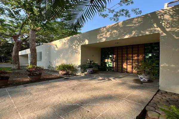 Foto de inmueble en Amado Nervo #852, Col. Residencial Santa Bárbara C.P. 28017, Colima