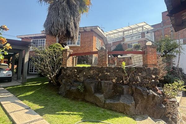 Foto de inmueble en Amatenango, Col. Lomas del Pedregal C.P. 14220, Tlalpan