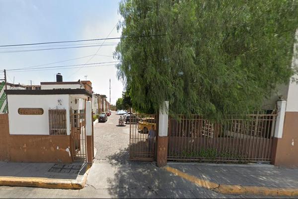Foto de inmueble en  , Col. Ampliación San Pablo de las Salinas C.P. 54938, Tultitlán
