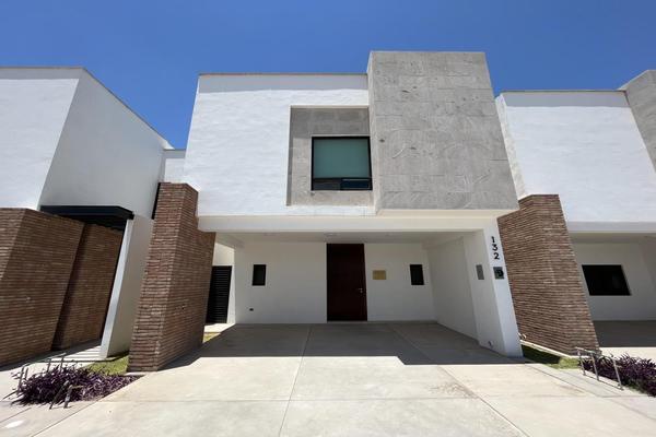 Foto de inmueble en  , Col. Ampliación Senderos C.P. 27018, Torreón