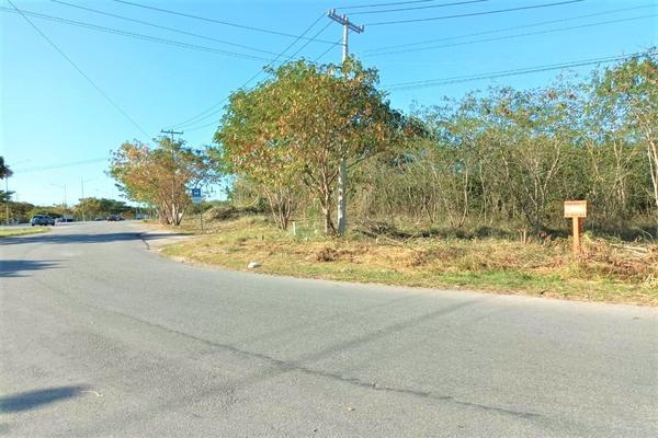 Foto de inmueble en  , Col. Ampliación Tixcacal Opichen C.P. 97249, Mérida