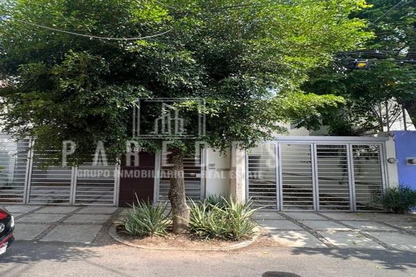 Foto de inmueble en Amsterdam, Col. Arcos Vallarta C.P. 44130, Guadalajara