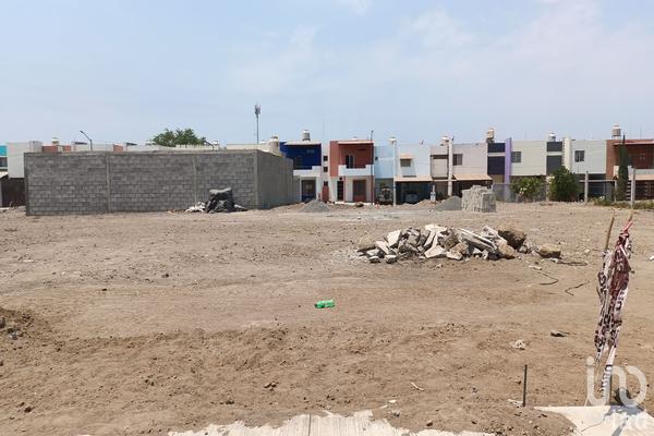 Foto de inmueble en ANASTACIO BRIZUELA #542, Col. Rinconada del Pereyra C.P. 28077, Colima