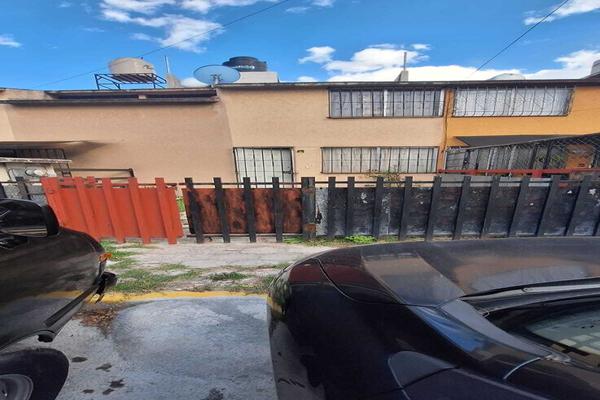 Foto de inmueble en Andrés Quintana Roo, Col. San Pablo de las Salinas C.P. 54930, Tultitlán