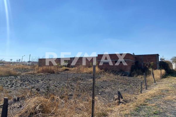 Foto de inmueble en Angel Davalos Rodriguez, Col. La Laja C.P. 45438, Zapotlanejo