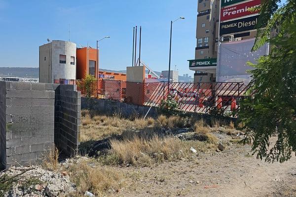 Foto de inmueble en Anillo Vial Fray Junipero, Col. Rancho Menchaca (Ex-Hacienda Menchaca) C.P. 76147, Querétaro