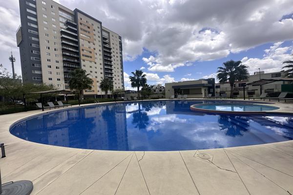Foto de inmueble en Anillo Vial Fray Junípero Serra 4600, Col. Privada de los Portones C.P. 76100, Querétaro