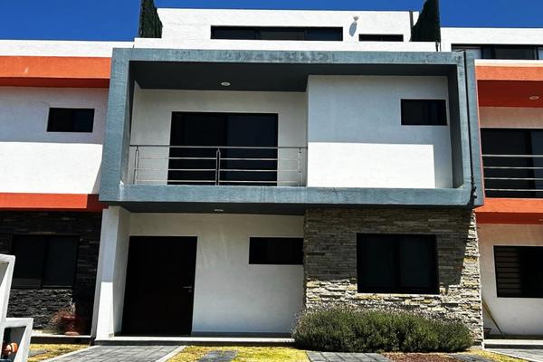 Foto de inmueble en anillo vial junipero serra, Col. Residencial el Refugio C.P. 76146, Querétaro
