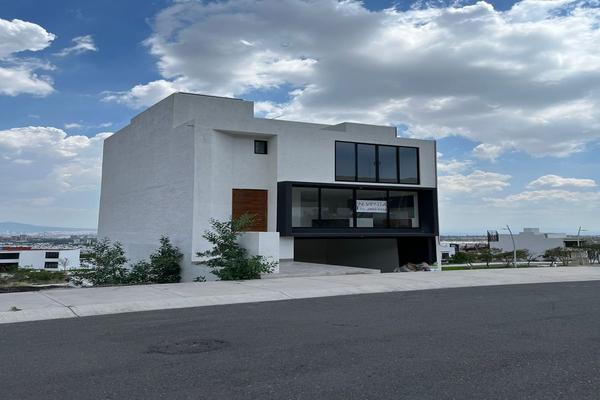 Foto de inmueble en Ansar, Col. Residencial el Refugio C.P. 76146, Querétaro