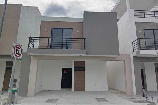 Foto de inmueble en Antiguo Camino Santo Domingo, Col. Estancias Valle de Plata C.P. 66609, Apodaca