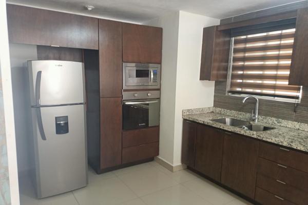 Foto de inmueble en Apodaca, Col. Valle la Rioja C.P. 66607, Apodaca