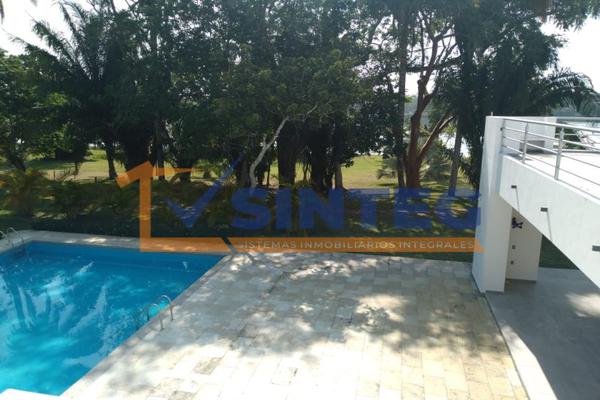 Foto de inmueble en  , Col. Arboleda C.P. 92773, Tuxpan