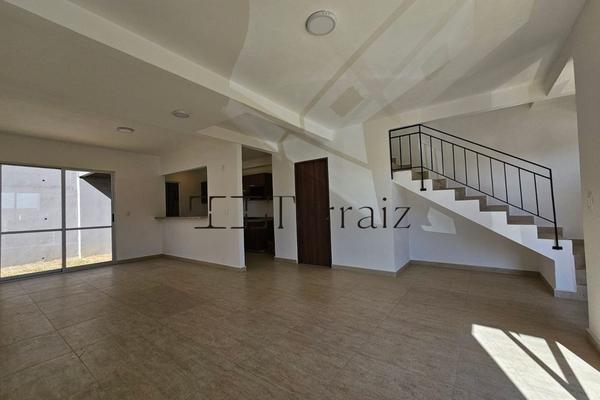 Foto de inmueble en Arborada, Col. Bosque Esmeralda C.P. 52930, Atizapán de Zaragoza