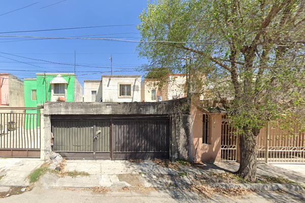 Foto de inmueble en ARDILLA, Col. Guadalupe Centro C.P. 67100, Guadalupe