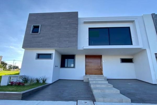 Foto de inmueble en Argenta, Col. Rio Blanco C.P. 45134, Zapopan