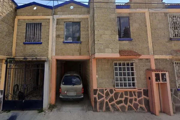 Foto de inmueble en ARQUITECTOS, Col. Santa Úrsula Zimatepec C.P. 90450, Yauhquemehcan