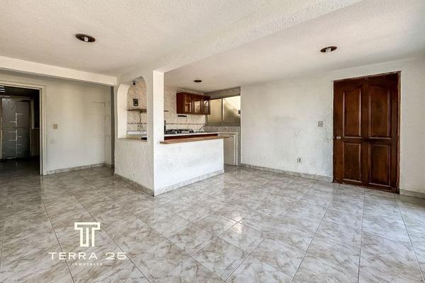 Foto de inmueble en arrayanes, Col. Jardines de San Mateo C.P. 53240, Naucalpan de Juárez