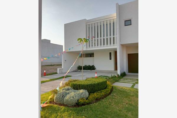 Foto de inmueble en Arroyo Colorado, calle las primaveras 215 #215, Col. Jardines de Santa Anita C.P. 45646, Tlajomulco de Zúñiga