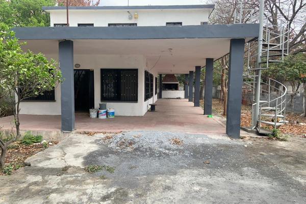 Foto de inmueble en Arturo B de la Garza, Col. Benito Juárez Centro C.P. 67250, Juárez