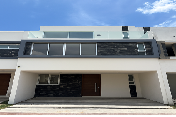 Foto de inmueble en Atardecer, Col. Bosques Del Centinela I C.P. 45187, Zapopan