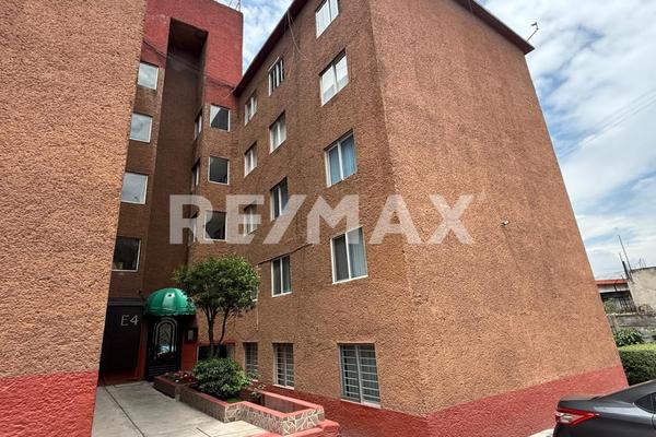 Foto de inmueble en Atizapán Centro, Col. Ciudad Adolfo López Mateos C.P. 52900, Atizapán de Zaragoza