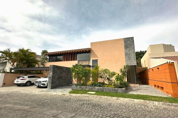 Foto de inmueble en ATLACOMULCORESIDENCIAL REAL LAS QUINTAS, Col. Chapultepec C.P. 62450, Cuernavaca