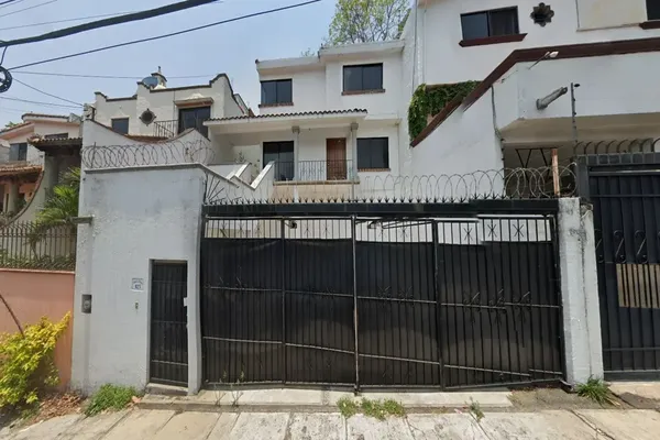 Foto de inmueble en ATZINGO #00, Col. Lomas de Atzingo C.P. 62180, Cuernavaca