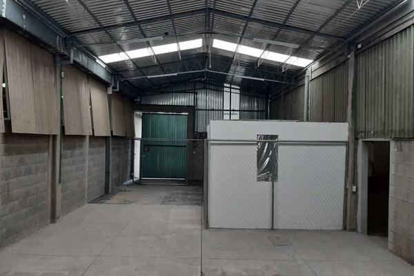 Foto de inmueble en Autop. Toluca-Atlacomulco, Col. Santa Cruz Azcapotzaltongo C.P. 50290, Toluca