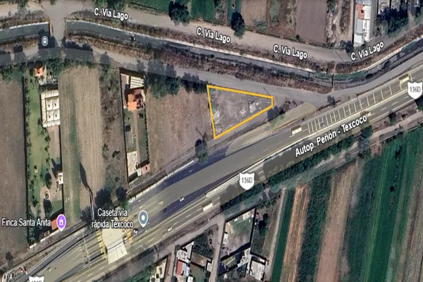 Foto de inmueble en Autopista Peñon Texcoco, Col. San Miguel Tocuila C.P. 56208, Texcoco