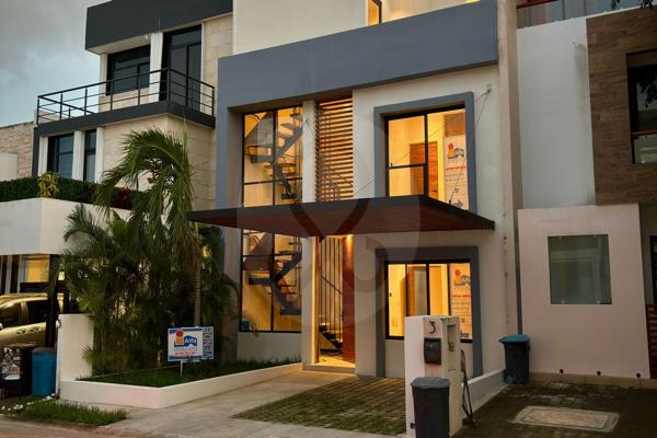 Foto de inmueble en Av Huayacán, Col. Residencial Campestre C.P. 77560, Benito Juárez