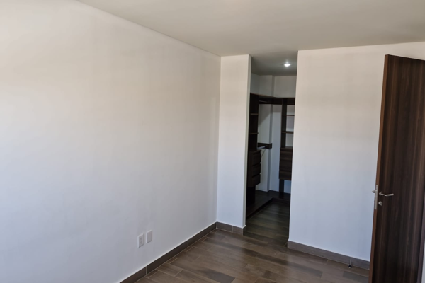 Foto de inmueble en Av. Luis Vega Monroy, Avanta Gardens, Torre B, Querétaro, C.P. 76090, Col. Centro Sur C.P. 76090, Querétaro