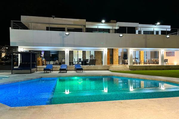 Foto de inmueble en Av. Palmira, Col. Palmira Tinguindin C.P. 62490, Cuernavaca