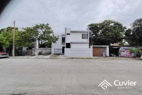Foto de inmueble en Ave. las Torres Sur #408., Col. Francisco Javier Mina C.P. 89318, Tampico