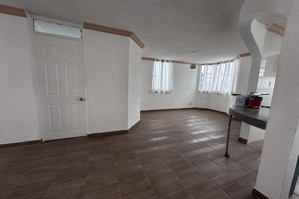 Foto de inmueble en Avenida 16 de septiembre, Col. Residencial Paraíso I C.P. 55700, Coacalco de Berriozábal