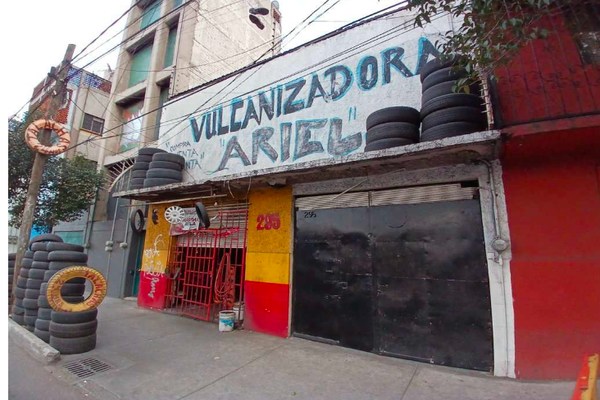 Foto de inmueble en Avenida 5, Col. Granjas de San Antonio C.P. 09070, Iztapalapa