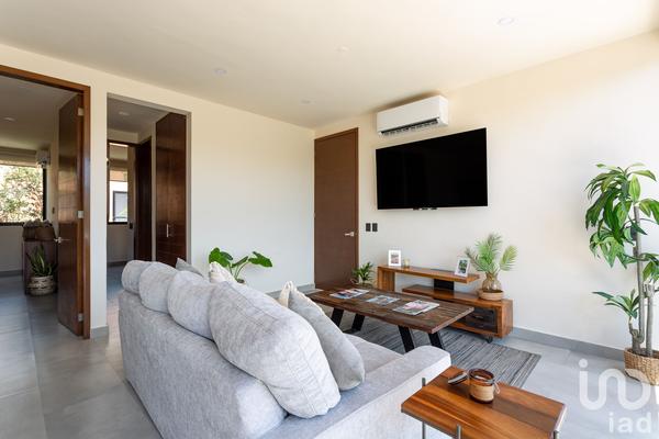 Foto de inmueble en av 5 norte, Col. Tumben Kaa C.P. 77760, Tulum