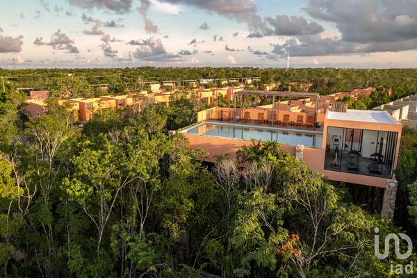 Foto de inmueble en Av 5 norte, Col. Tumben Kaa C.P. 77760, Tulum