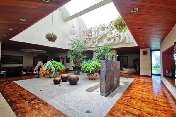 Foto de inmueble en av Acueducto, Col. Colinas de San Javier C.P. 45110, Zapopan