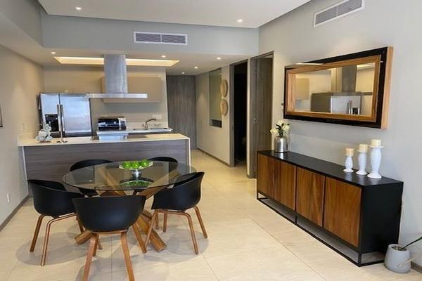 Foto de inmueble en avenida Acueducto, Col. Colinas de San Javier C.P. 44660, Guadalajara