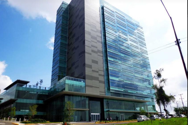 Foto de inmueble en Av. Acueducto, Col. Colinas de San Javier C.P. 45110, Zapopan