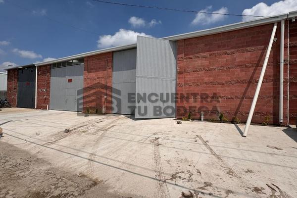 Foto de inmueble en Avenida Acueducto, Col. Los Sauces C.P. 45654, Tlajomulco de Zúñiga
